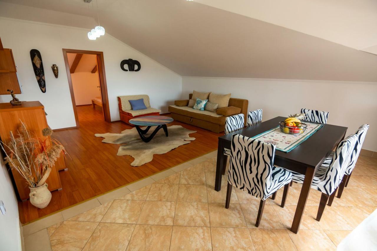 Apartmani Ivan Lopar Buitenkant foto
