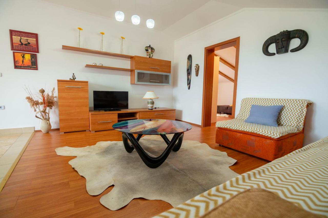 Apartmani Ivan Lopar Buitenkant foto