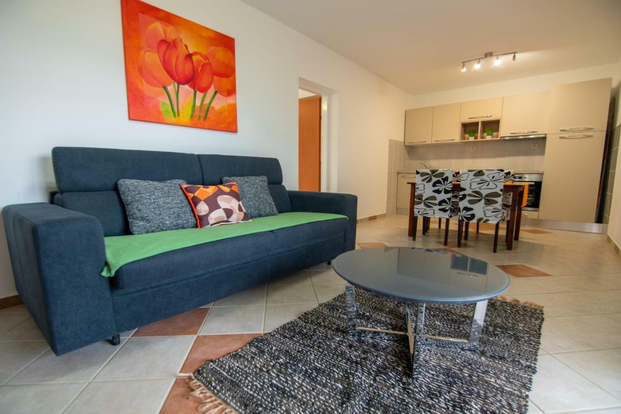Apartmani Ivan Lopar Buitenkant foto