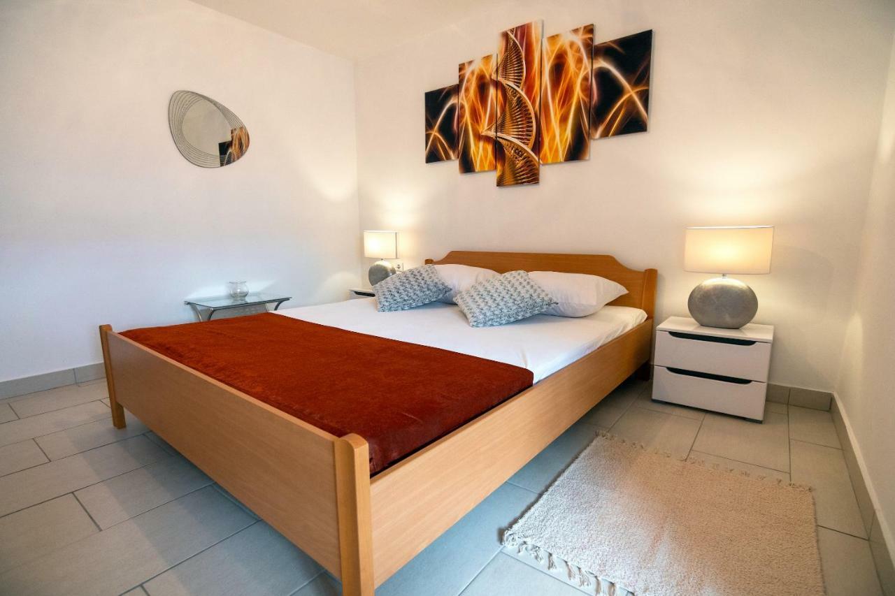 Apartmani Ivan Lopar Buitenkant foto