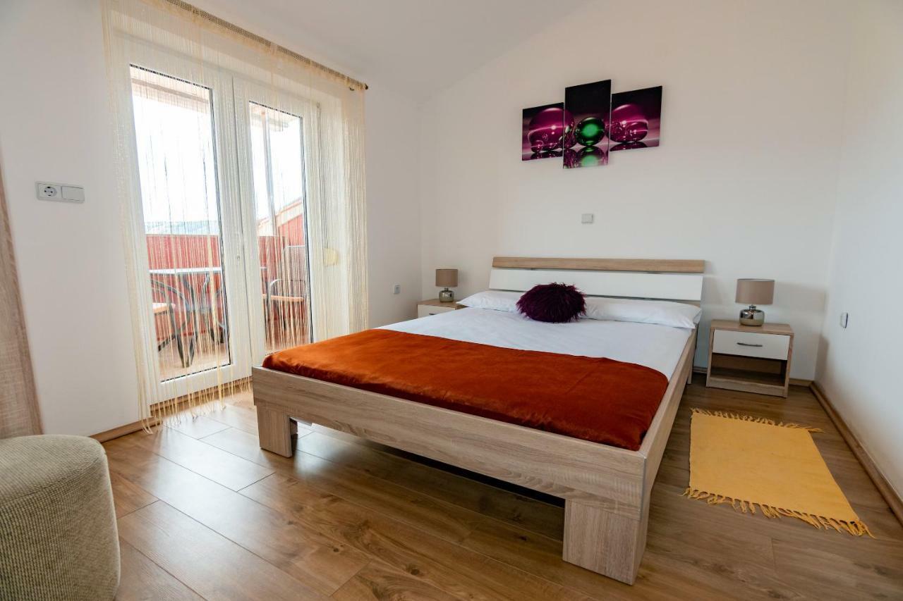Apartmani Ivan Lopar Buitenkant foto
