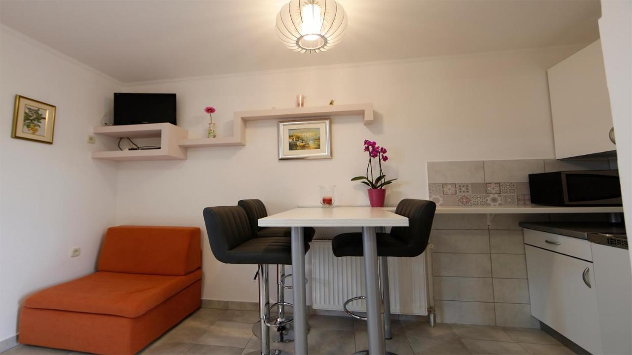 Apartmani Ivan Lopar Buitenkant foto